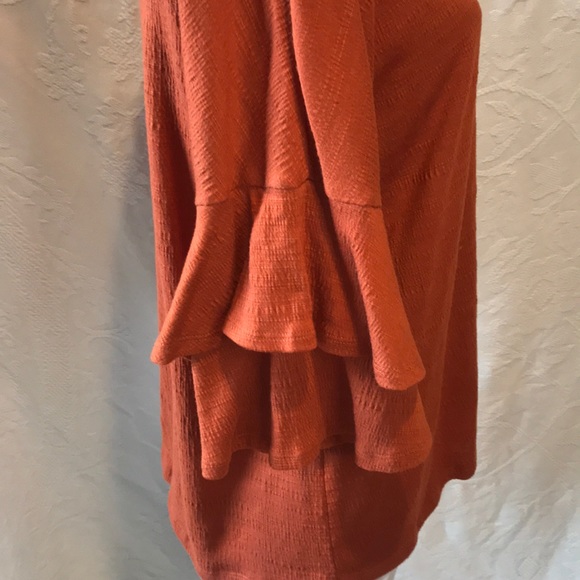 Cable & Gauge XL Burnt Orange Bell Sleeve Shirt - Picture 3 of 11
